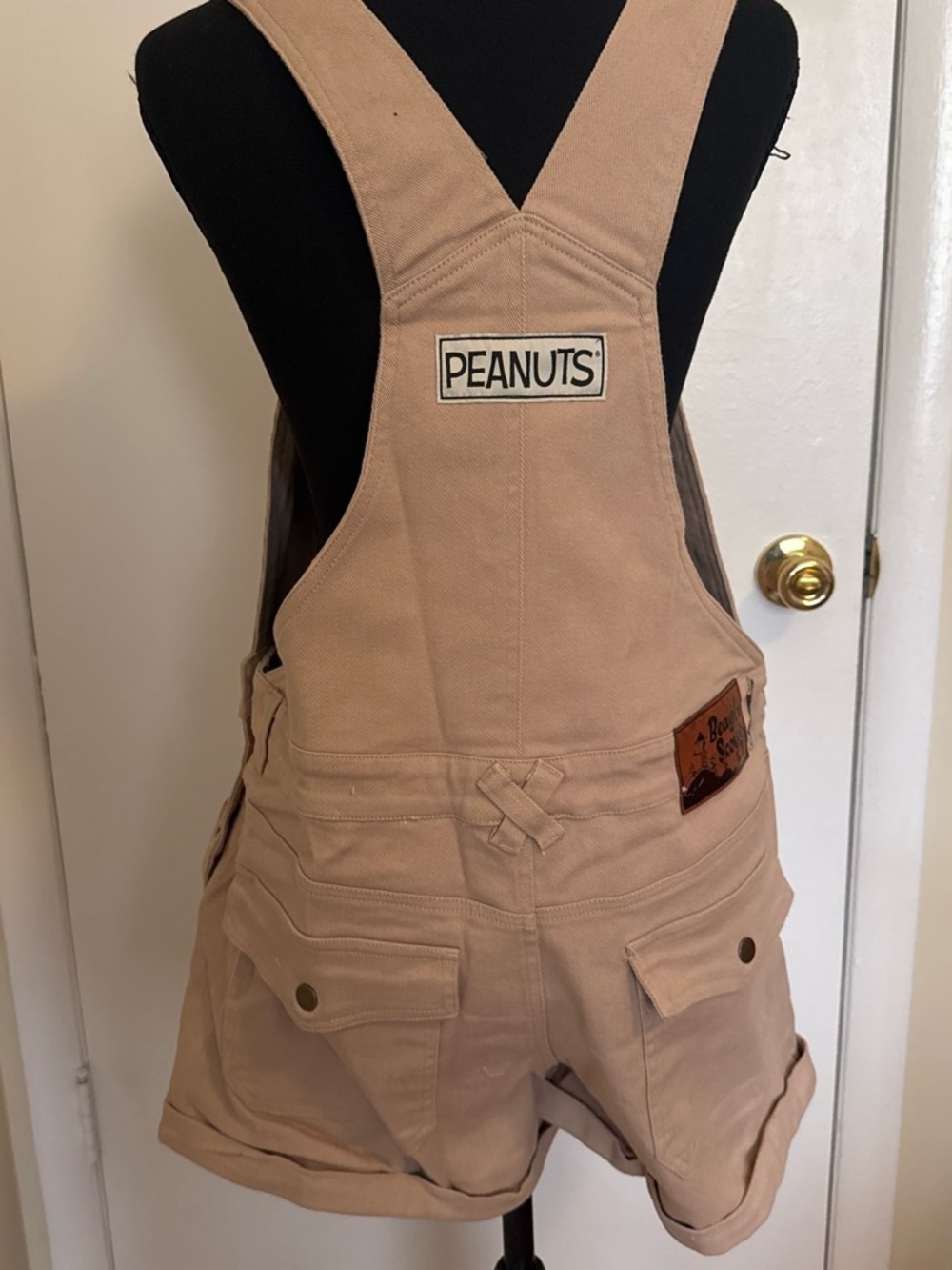 NWT BoxLunch Peanuts Snoopy Beagle Scout Camping Shortall Overalls L - Picture 4 of 7